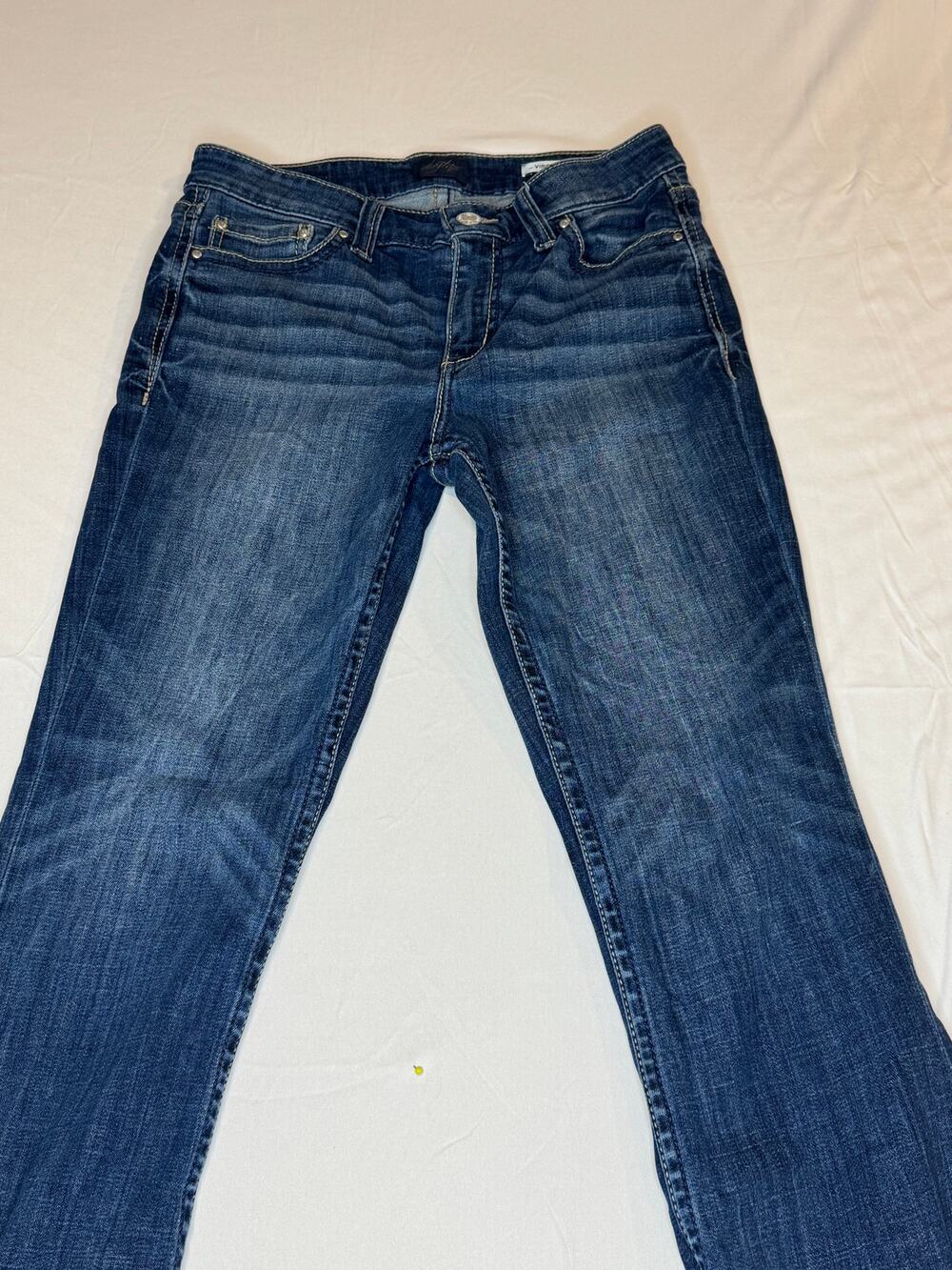 Daytrip Virgo Bootcut Jeans Women's Size 28R Medium Wash Stretch Denim